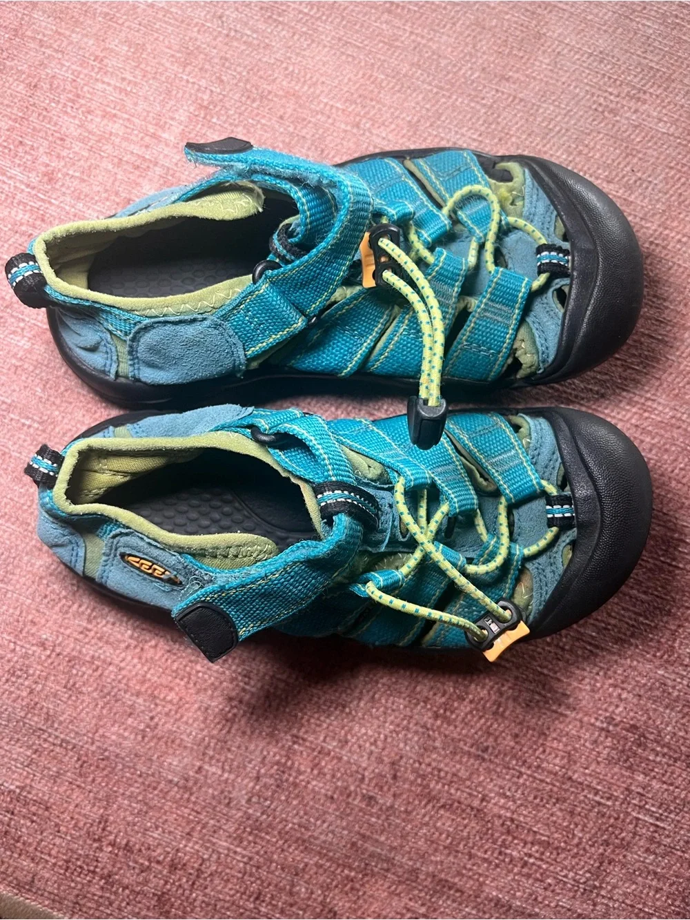 KEEN Kids size 1 Teal and Lime closed Toe water Sandal Shoes Summer